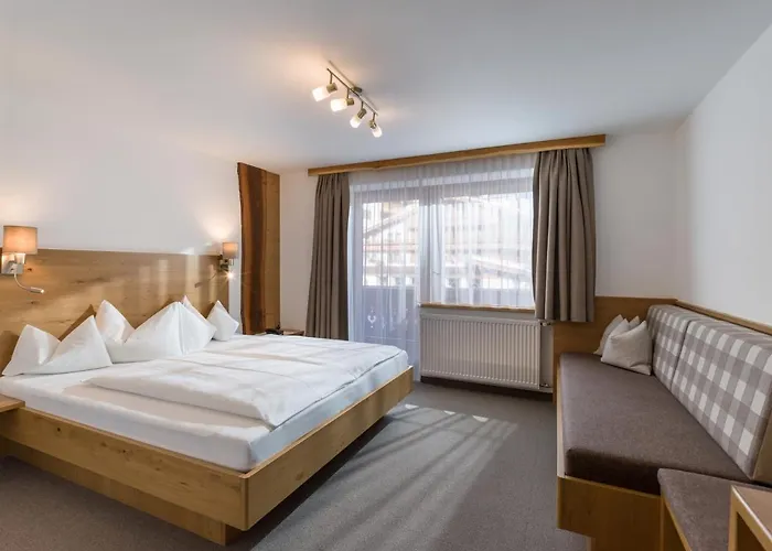 Koessler 3* Тукс